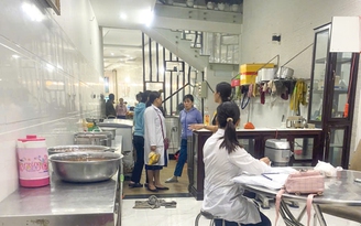 Vụ nghi ngộ độc ở Quảng Ngãi: Bệnh nhân tăng, cơ sở bánh mì xin lỗi khách