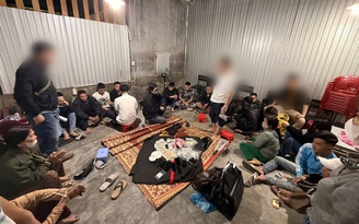 Công an TP.Huế xóa sới bạc xóc đĩa trong quán cà phê