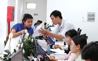 TP.HCM nghiêm cấm công chức đòi hồ sơ giấy khi dân đã nộp trực tuyến