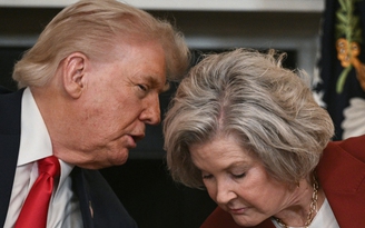 Loạt diễn biến khiến chính trường Mỹ xôn xao