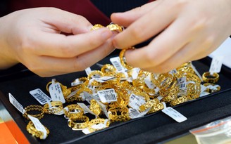 Giá vàng hôm nay 19.12.2025: Đứng yên nhưng người mua lỗ ngay 3 triệu đồng