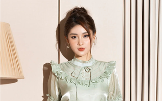 Sắc xanh mint 'đánh tan' sự nhàm chán của thời trang công sở