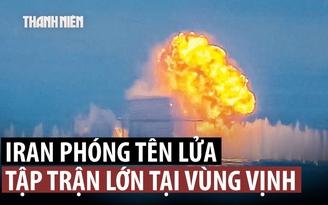 Xem Vệ binh Cách mạng Iran tập trận rầm rộ tại vùng Vịnh