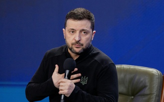 Chiến sự Ukraine ngày 1.096: Nga tấn công 'kỷ lục', ông Zelensky nêu điều kiện từ chức