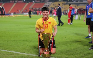 Vô địch AFF Cup, thủ môn trẻ của HAGL liệu đã chắc suất ở U.22 Việt Nam?
