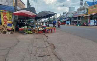 Buôn bán lấn đường, gây nguy hiểm