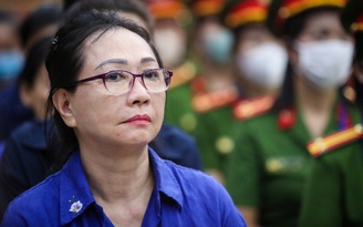 Tạm dừng phiên tòa Trương Mỹ Lan để làm rõ số tiền trong vụ án