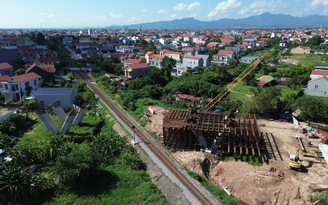 Cầu vượt đường sắt Đồng Hới nỗ lực về đích trong năm 2025