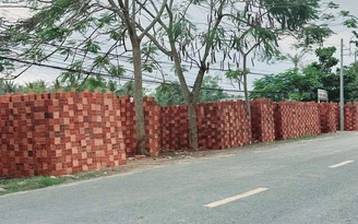 Bến Tre: Người dân bức xúc vì cơ sở kinh doanh vật liệu xây dựng '3 không'