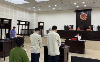 Mang ma túy đi bán nhưng khách đổi ý không mua, vẫn phải lãnh án tù