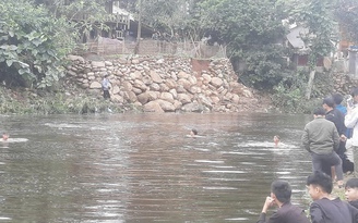 Lai Châu: 2 người bị nước cuốn trôi