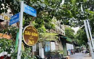 Sống ở TP.HCM: Kỳ thú 'xóm thi sĩ' ở quận 3