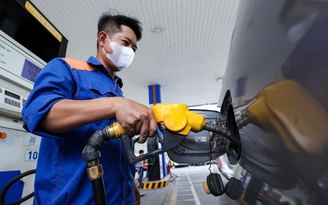 Giá xăng dầu hôm nay 25.4.2025: Đồng loạt tăng