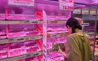 Giá heo hơi hôm nay 26.4.2025: Bất ngờ giảm liên tục
