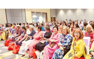 Dược sĩ hưu trí góp phần chống hàng giả