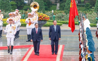 Thủ tướng Phạm Minh Chính chủ trì lễ đón Thủ tướng Nhật Bản Ishiba Shigeru