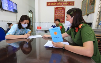 Giấy thông báo CT08 dùng để làm gì?