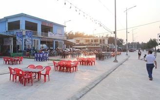 Khách vắng, tiền mặt bằng ở biển Thuận An vẫn tăng