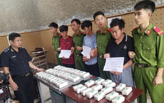 Bắt 3 đối tượng vận chuyển 9 kg ma túy