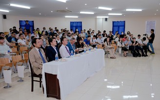 Tiếng nói của các chuyên gia tại chuỗi sự kiện tại Đại học Y dược Cần Thơ Tiếng nói của các chuyên gia tại chuỗi sự kiện tại Đại học Y dược Cần Thơ