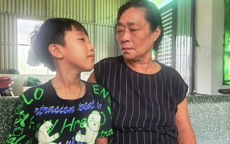 Chồng mất, người vợ khốn khó nuôi con bị viêm não