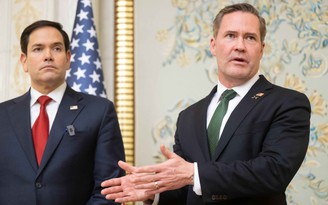 Ông Trump 'thay máu' nội các