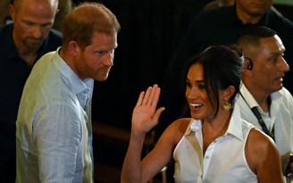 Meghan Markle muốn trở thành tỉ phú sau khi làm vợ Hoàng tử Harry