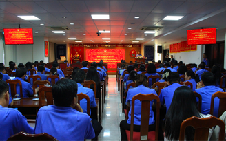 Hơn 300 cán bộ, lãnh đạo Viện Kiểm sát nhân dân TP.HCM tham gia tập huấn AI