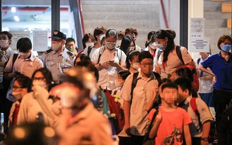 Thực hiện Thông tư 29, giáo viên có được dạy thêm trong hè?