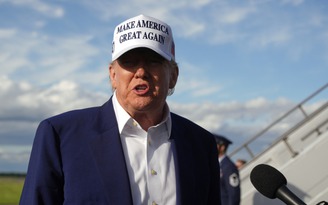 Ông Trump cáo buộc sinh viên nước ngoài tại Harvard chiếm suất của sinh viên Mỹ