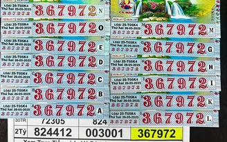 Người đàn ông 'chung thủy với số 72' trúng 13 tờ vé số độc đắc