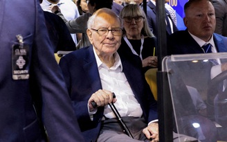 Tài sản tỉ phú Warren Buffett mất gần 9 tỉ USD sau tuyên bố nghỉ hưu