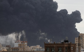 Israel tiếp tục không kích, vô hiệu hóa sân bay thủ đô Yemen
