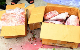 Bình Dương: Bắt giữ hơn 6,2 tấn thịt heo, gà, xúc xích hết hạn sử dụng