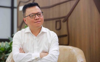 Thay vì lo sợ AI 'cướp' việc, nhà báo phải làm chủ AI
