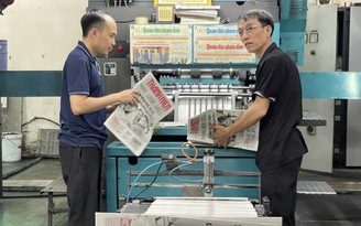 Những chuyến xe đêm, những người 'thầm lặng chở chữ'