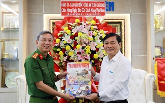 Công an TP.HCM thăm Báo Thanh Niên nhân kỷ niệm 100 năm Báo chí cách mạng VN