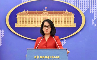 Việt Nam đang xác minh việc Mỹ nối lại phỏng vấn visa du học