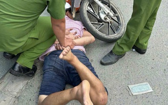 TP.HCM: Vào nhà dân trộm xe giữa ban ngày, bị bắt ngay trên đường bỏ trốn