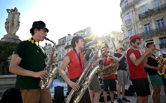 145 người bị đâm kim tiêm tại lễ hội âm nhạc Pháp