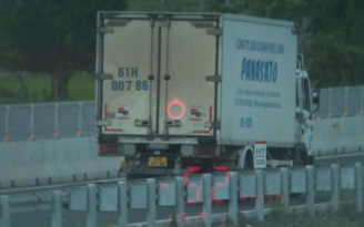 Một tài xế bị xử phạt vì chạy quá chậm trên cao tốc