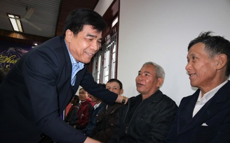 'Là cán bộ phải biết lắng nghe hơi thở từ cuộc sống của người dân'