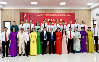 Phường Hòa Cường ra mắt nhân sự chủ chốt và logo mới