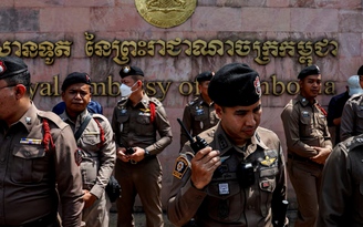 Thái Lan siết cửa khẩu, ông Hun Sen cảnh báo