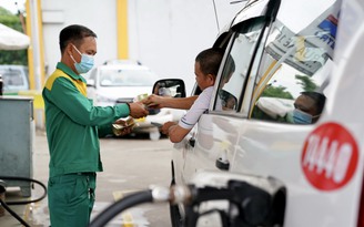 Giá xăng dầu hôm nay 9.6.2025: Đi ngang