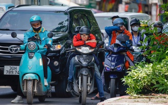 Hà Nội sẽ nghiên cứu mở rộng hạn chế xe máy xăng 
từ Vành đai 2