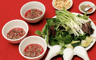 Vụ 2 người tử vong sau khi ăn tiết canh: Đề nghị công an điều tra