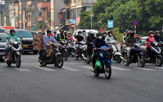 Hà Nội nói ô nhiễm không khí từ giao thông chiếm 60%, Bộ NN-MT nói chỉ 38%