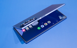 Hấp lực khó cưỡng của hai sắc xanh trên Galaxy Z Fold7
