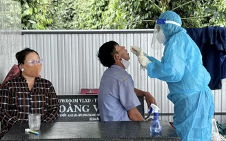 Xuất hiện ổ dịch cúm A/H5N1 tại trại nuôi gà, xét nghiệm gia đình chăn nuôi